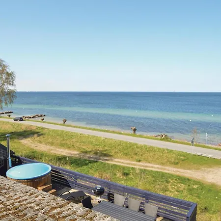 Prázdninový dům Four-bedroom In