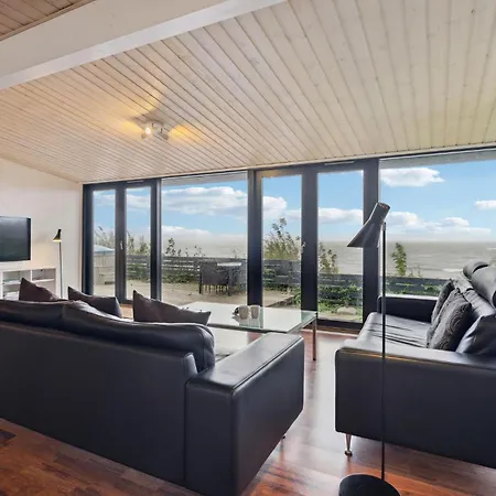 Four-bedroom In Feriehus Strøby Ladeplads