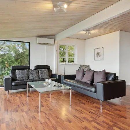 Four-bedroom In Strøby Ladeplads