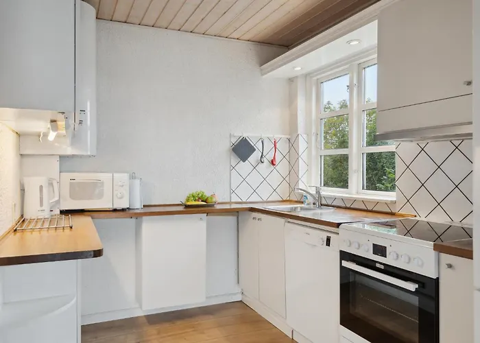 בית נופש Four-bedroom In *