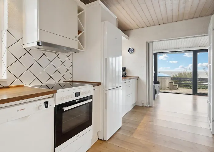 Four-bedroom In בית נופש *